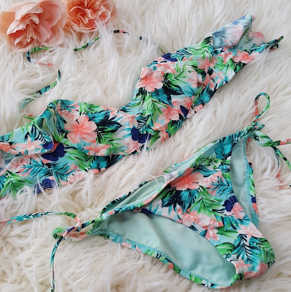 Forever 21 Floral Bikini - Picture 2 of 4